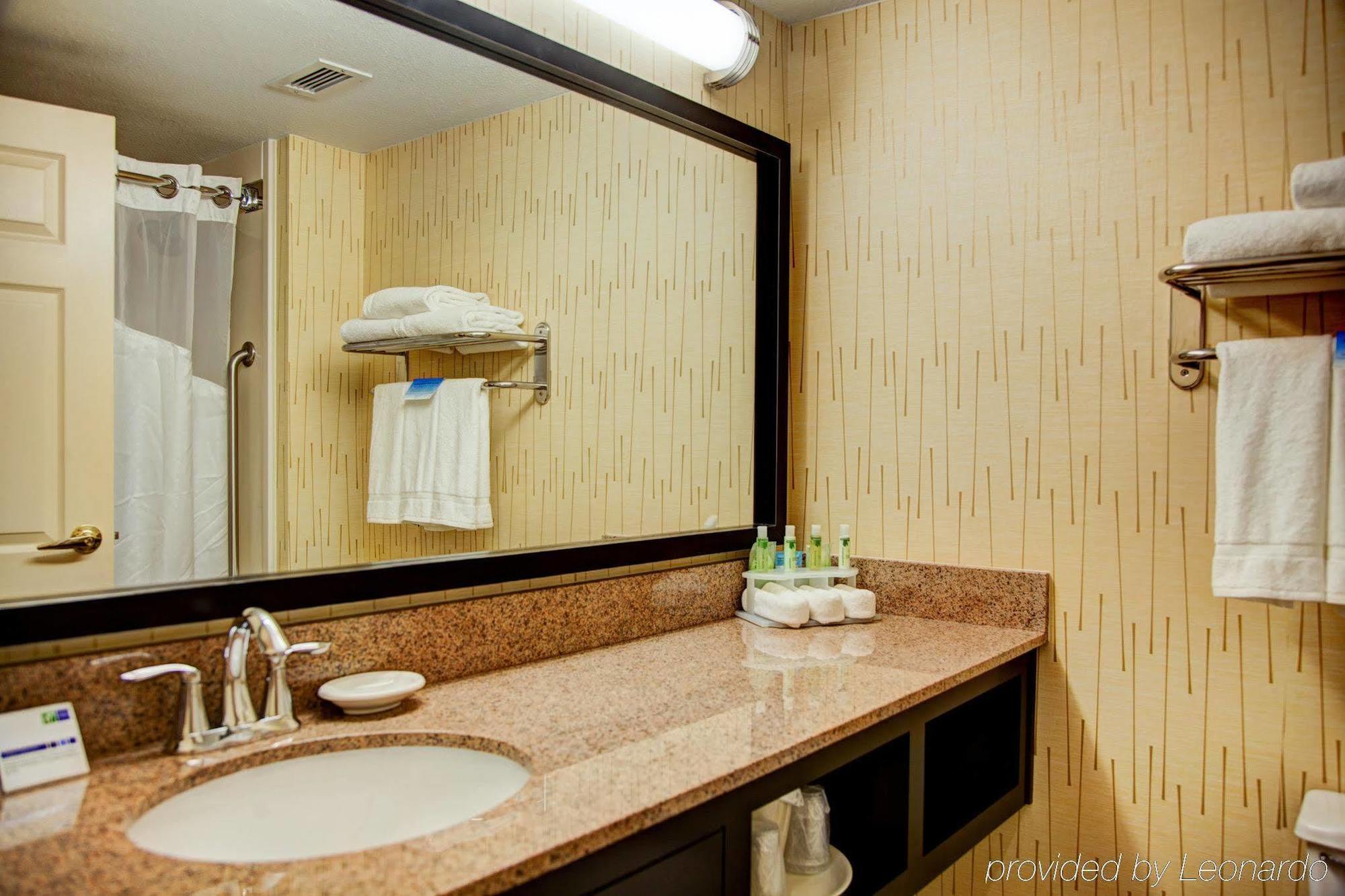 Holiday Inn Express Tyler South By Ihg Exterior foto